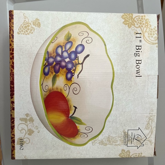 NWOT Ceramic Fruit Serving Bowl - Picture 6 of 7